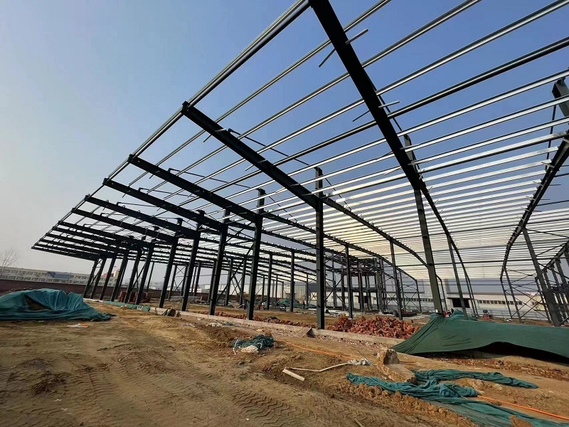 2024年想建廠房，如何選擇合適的鋼結(jié)構(gòu)工程廠家？